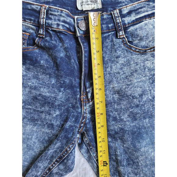 [248] United Denim Men's Size 32/32 Blue Distressed Jeans - Picture 2 of 5